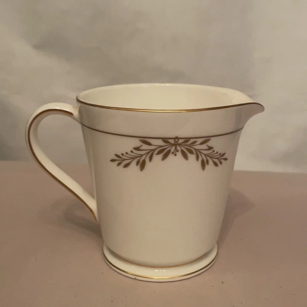 Creamer Misia by WATERFORD CHINA Marc Jacobs